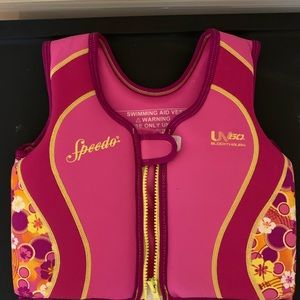 Girl swim vest